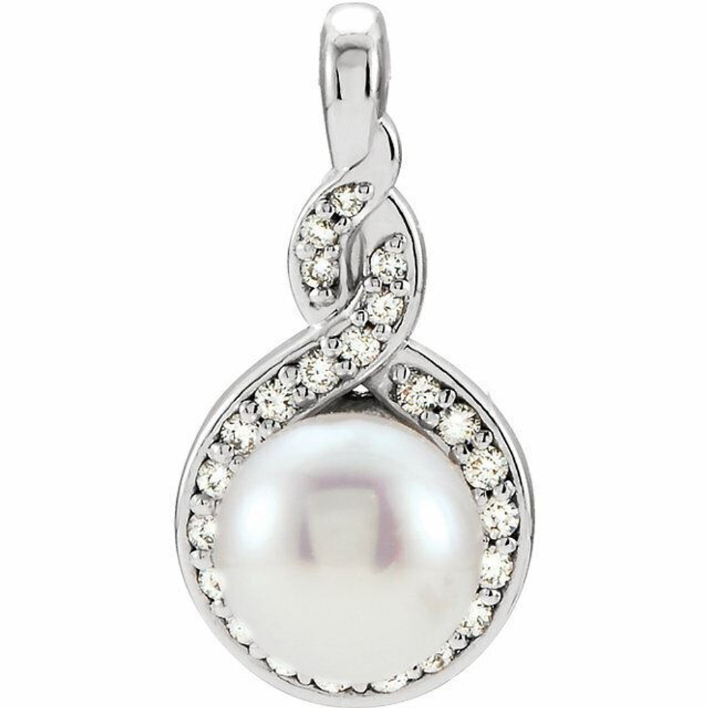 A brilliant look, this pearl fashion pendant transitions perfectly from day into evening. Fashioned in sterling silver, this clever design features an 6.0-6.5mm cultured freshwater pearl center stone surrounded by a halo of shimmering diamonds. Polished to a brilliant shine.