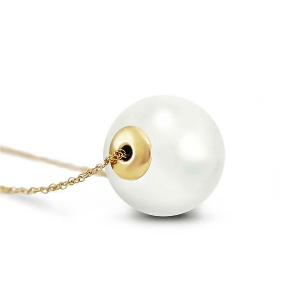  This gorgeous, affordable pearl necklace is perfect for you or a loved one. Forged by hand with passion and precision, this piece is a pure example of how beautiful it is when gemstones and gold come together to form exquisite jewelry that will dazzle the eye and last for generations to come. Available in 14K yellow, white or rose gold.