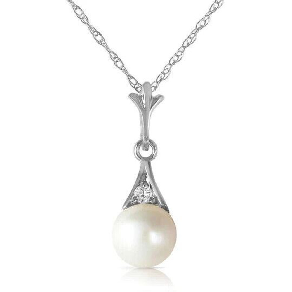 This gorgeous, affordable pearl necklace is perfect for you or a loved one. Forged by hand with passion and precision, this piece is a pure example of how beautiful it is when gemstones and gold come together to form exquisite jewelry that will dazzle the eye and last for generations to come. Backed by our customer satisfaction guarantee. Available in 14K yellow, white or rose gold.