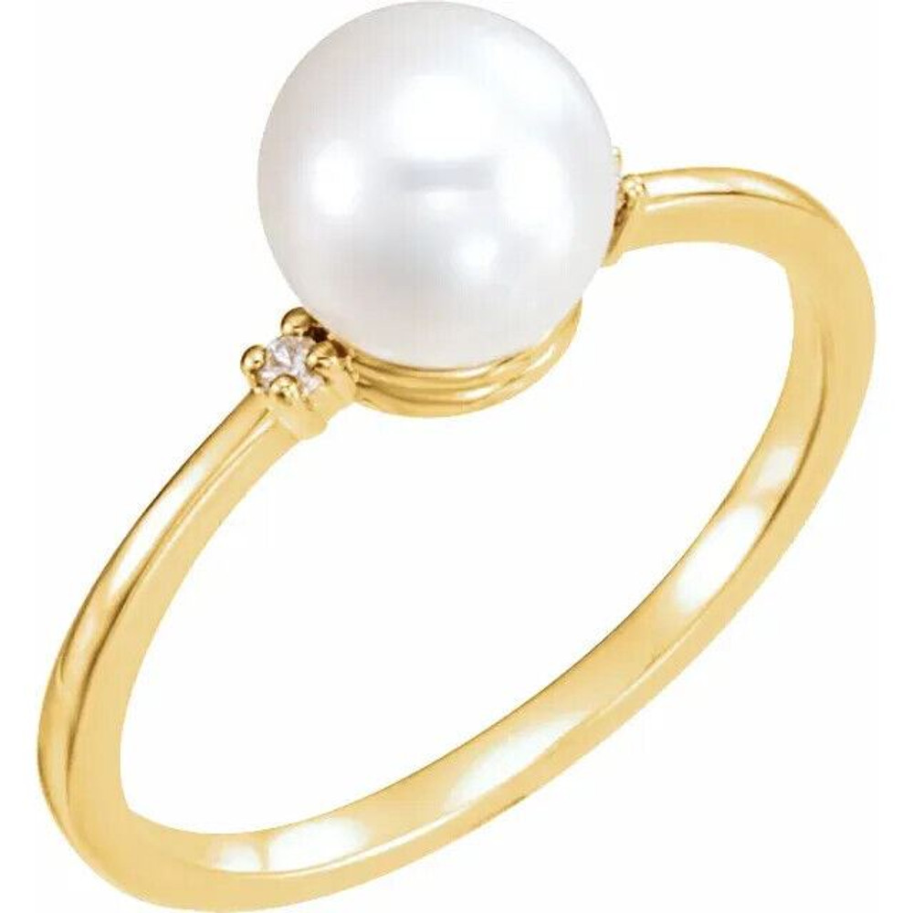 A smart look for day or night, this pearl and diamond ring brings your unique personality to the forefront.