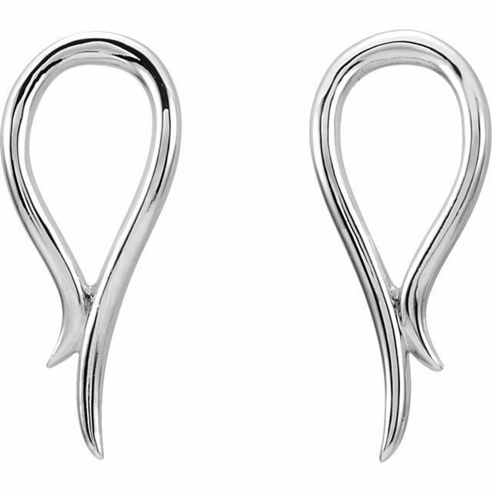 Elevate your jewelry collection with these gorgeous Freeform Earrings in Sterling Silver. Crafted with precision, these earrings are a stunning addition to any outfit.