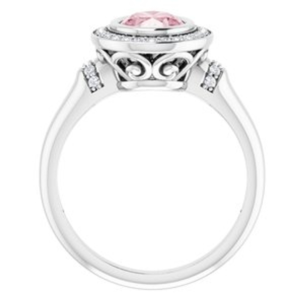 Ready for any occasion, this beautiful gemstone ring increases the sophistication factor of your favorite looks.