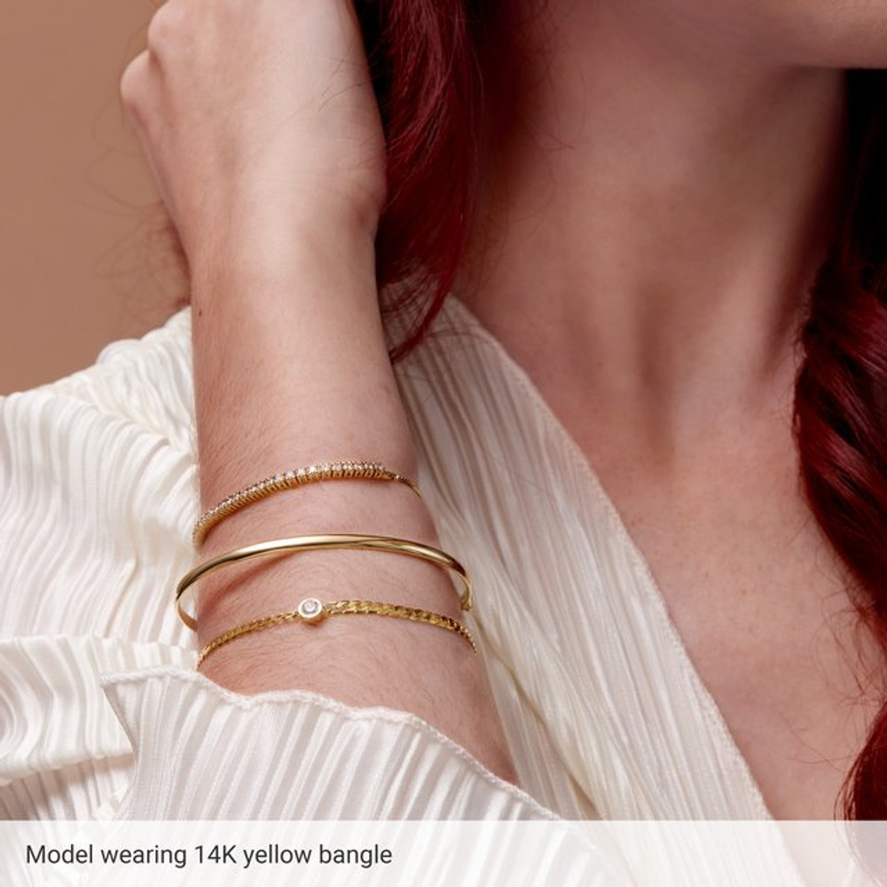Versatile and refined, this yellow gold bracelet fits any occasion with ease.
