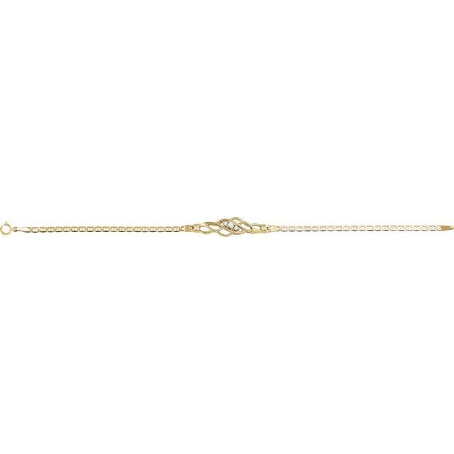 Nautical lovers will adore the darling design of this shimmering anchor bracelet.