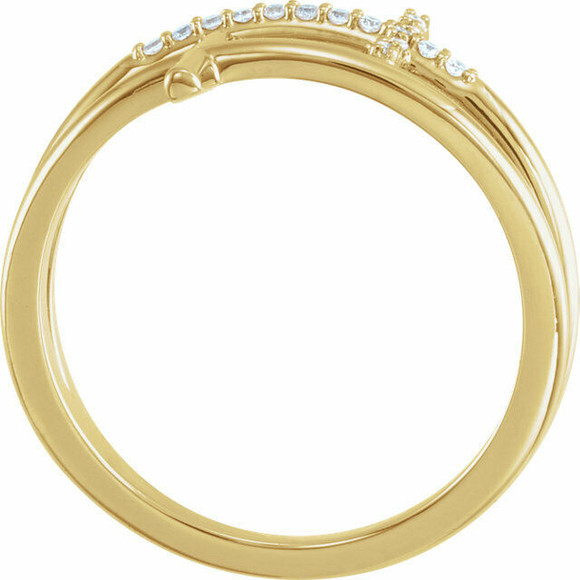 This sideways cross ring features 15 sparkling diamonds set in 14k yellow gold.