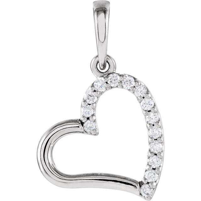 This 14k white gold 18" solid rope necklace features a romantic heart adorned with round diamonds. Diamonds are .07ctw, G-H in color, and I1 or better in clarity.