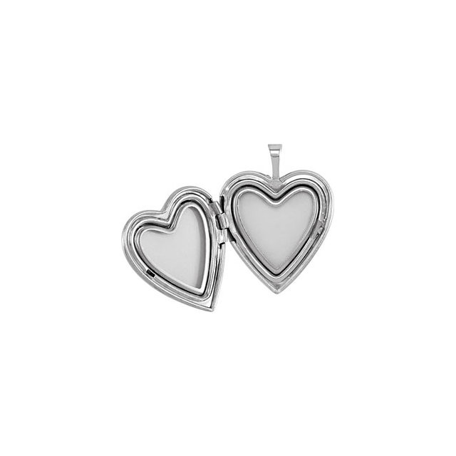 Store a photo of your precious one with our heart mom-shaped Locket. Polished to a brilliant shine, perfect for safekeeping a photo of your darling child.