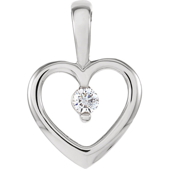 Beautiful 14Kt white gold heart necklace features a single white shimmering diamond with .07 carats hanging from a 18" inch solid rope chain which is included.