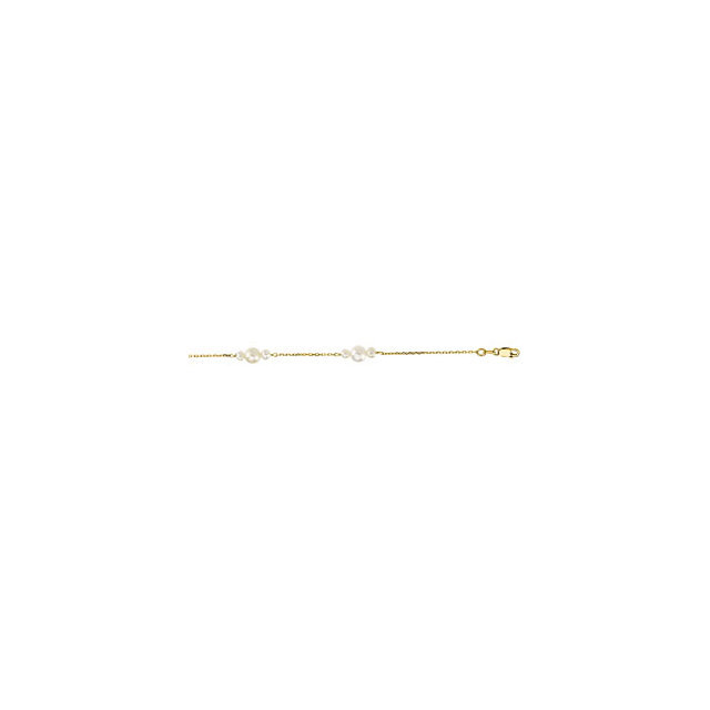 Beautiful style is found in this 14Kt yellow gold polished bracelet featuring white freshwater cultured pearls. The weight of the gold is 0.75 grams.