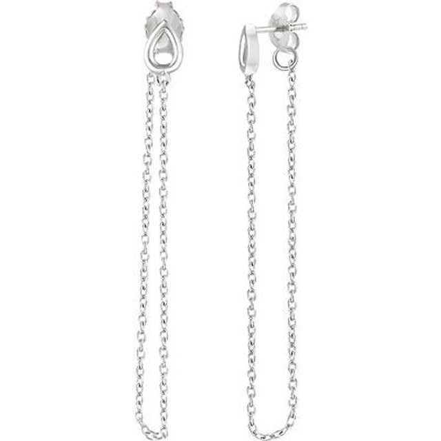 Superb style is found in these 14Kt white gold leaf chain earrings. Polished to a brilliant shine.