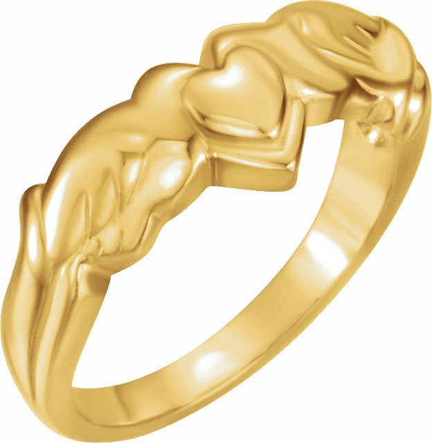 A lovely expression of faith, this holy spirit heart ring proclaims deep and heartfelt devotion.