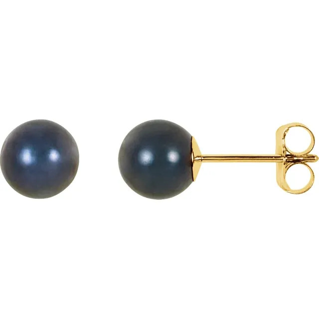 Stunning in their simplicity, these exquisite stud earrings are a lush and lovely every day look.