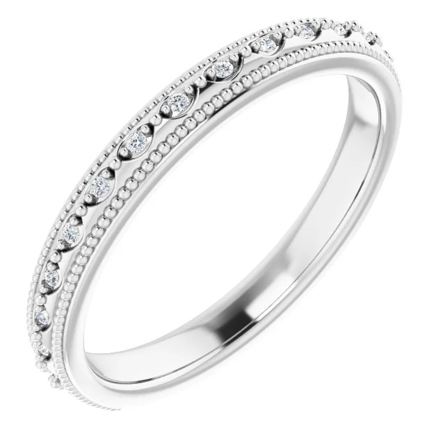 Honor your special day with this exceptional diamond anniversary band.