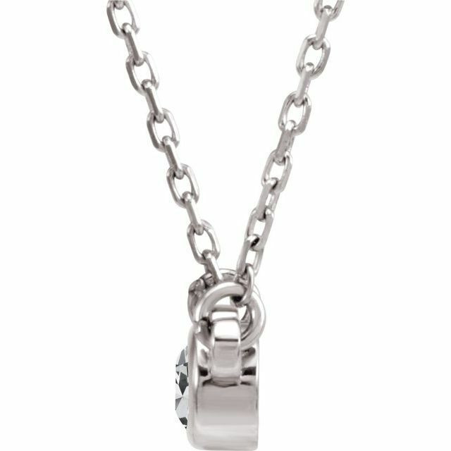 Show off your eye for sophisticated style with this diamond pendant in white gold.