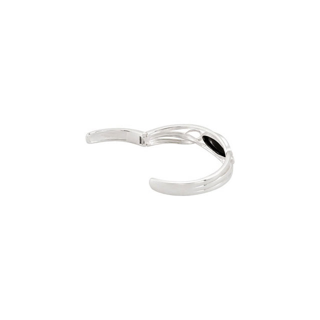 This onyx hinged cuff bracelet is crafted of sterling silver. The onyx measures 25mm or 1 inch by 10mm or 0.4 inches. The high polish finish gives this bracelet a sense of style and charisma.