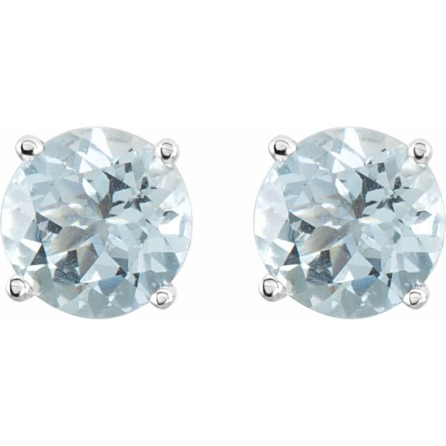 These aquamarine earrings add a touch of elegance to any ensemble.