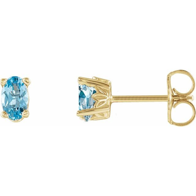 These aquamarine earrings add a touch of elegance to any ensemble.