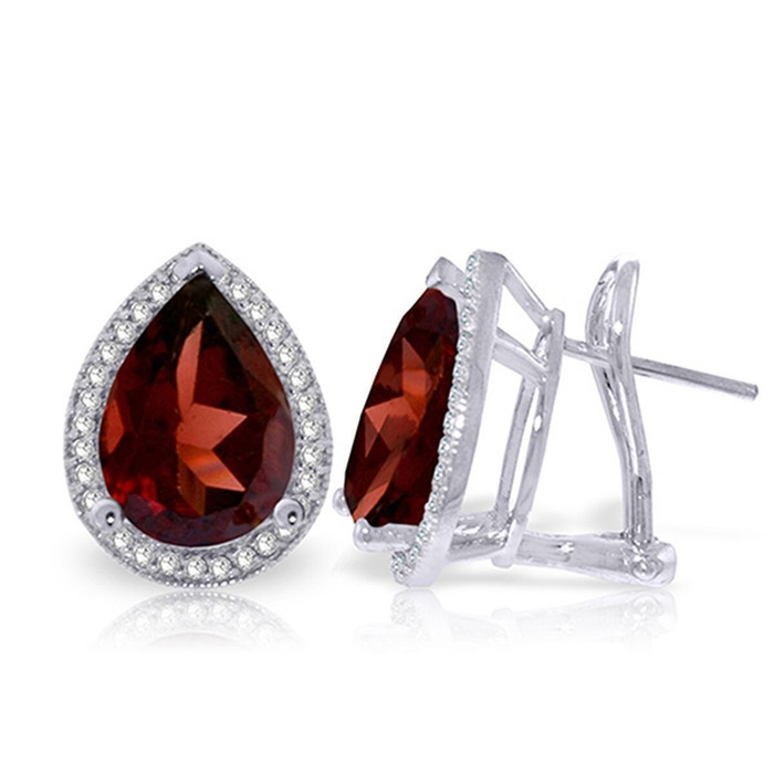 Show off a classic with these garnet gemstone earrings, framed in 14k gold.