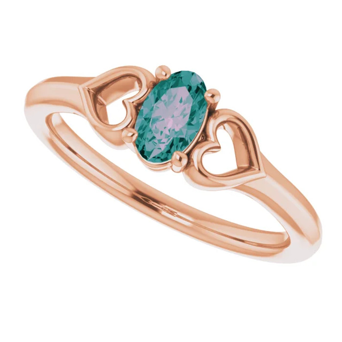 A colorful way to show your love, this alexandrite ring in 14k rose gold is the start of something beautiful.