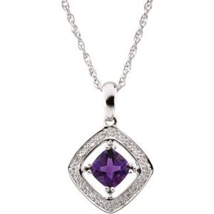 Make a glamorous statement with this stunning amethyst pendant.