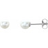 Sure to be noticed, these pearl earrings are a style must-have.