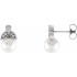 These simple, yet sophisticated freshwater pearl leaf earrings are so easy to wear, for any occasion.