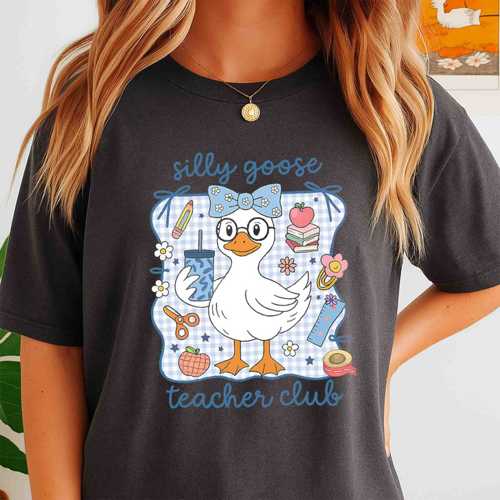 Silly Goose Teacher Club, Funny Floral Cute Teacher Back To School, Unisex T-Shirt