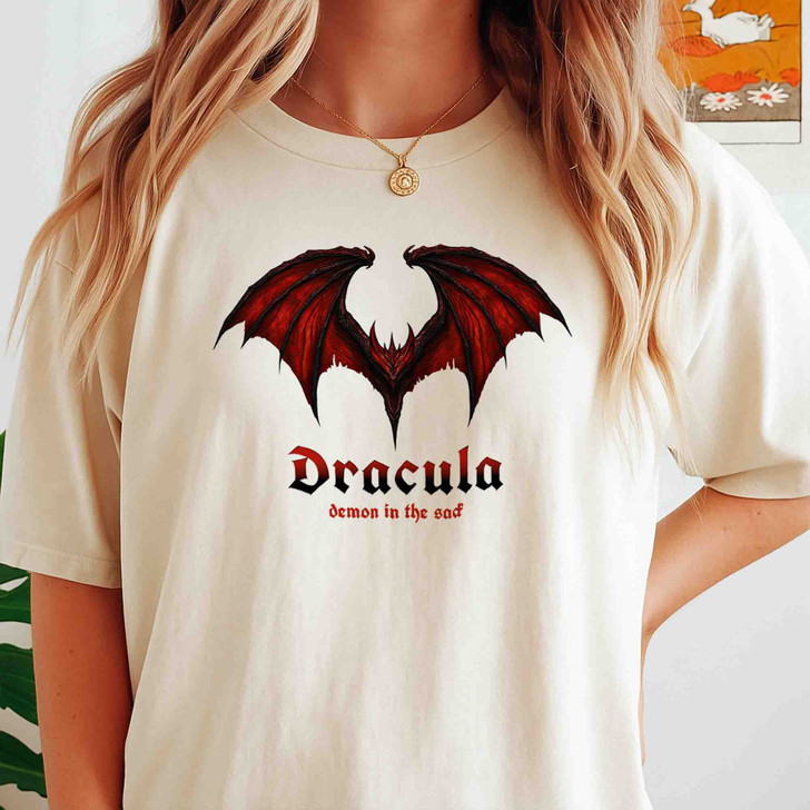 Dracula Vampire Bat Halloween Shirt Gothic Retro T-Shirt S-5XL