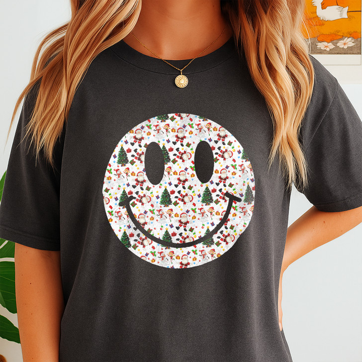 Smiley Holiday Christmas Winter Crewneck Shirt T-shirt S-5XL