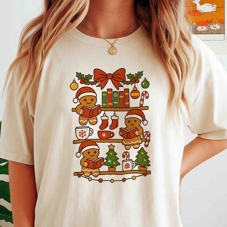 Gingerbread Holiday Reading Cozy Book Lover T-shirt S-5XL