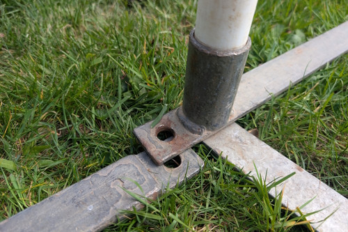 Set of weave connector bolts