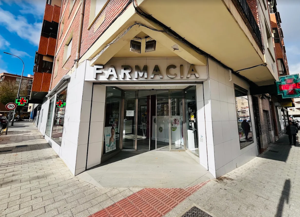 Exterior de la Farmacia Fra, en A Coruña