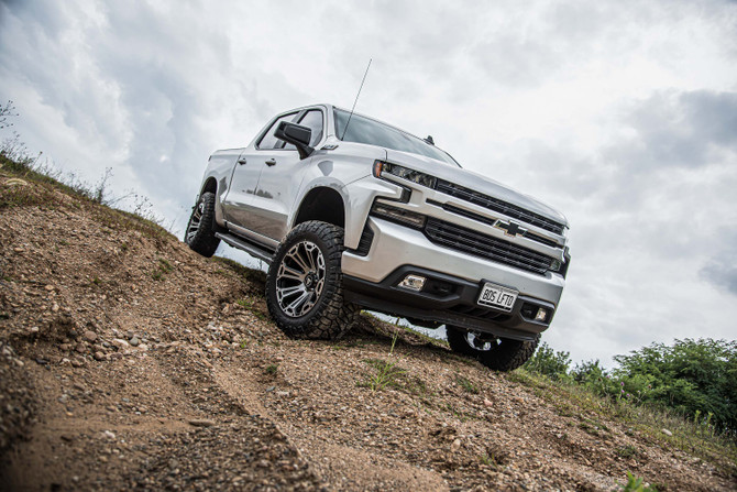 BDS 2.5 Inch Lift Kit | FOX 2.5 Performance Elite Coil-Over | Chevy Trail Boss or GMC AT4 1500 (19-24) 4WD | Gas