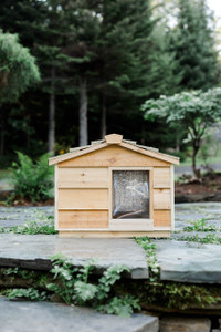 Outdoor Large Cedar Wood Cat House Shelter UC-LCH 101 Outdoor Large Cedar Wood Cat House Shelter UC-LCH 101