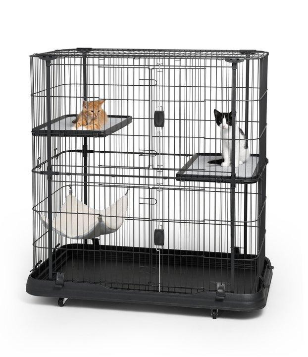 Deluxe Cat Home with 3 Levels Model 7501