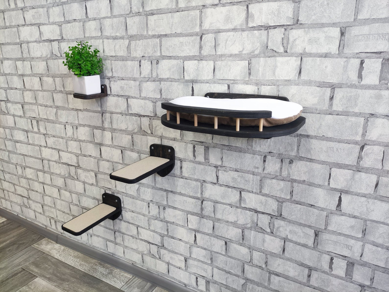 Rounded Front Wooden Cat Wall Shelf + 2 Steps