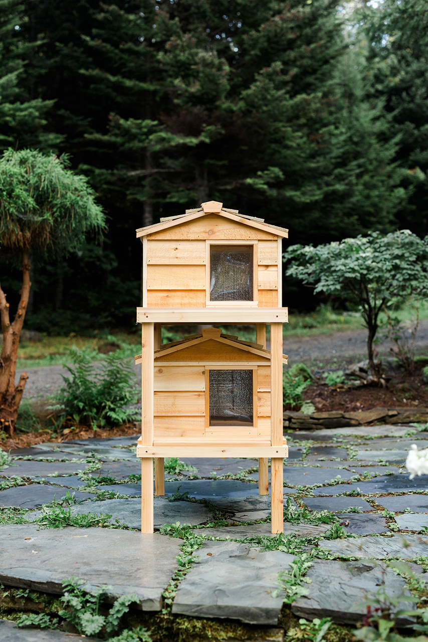 Large Cedar Insulated Double Decker Cat House Extended Roof/(2) extra doors - 1 in side & 1 in back