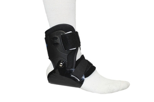 Legend Universal Ankle Brace, Small/Medium, L1906