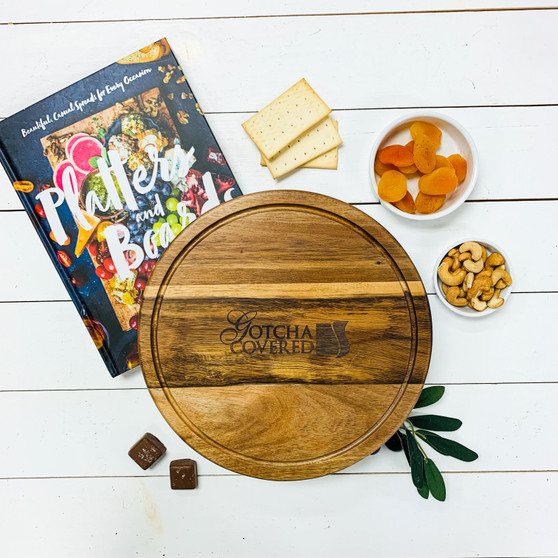 GC Branded 5 Pc. Cheese Board + Book