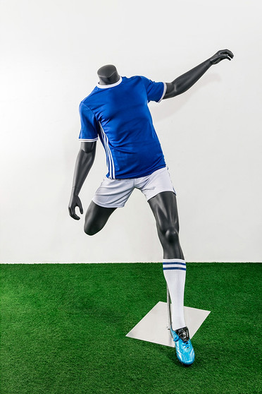 Soccer Player Male Passing Pose Mannequin Matte Grey MM-TQ03