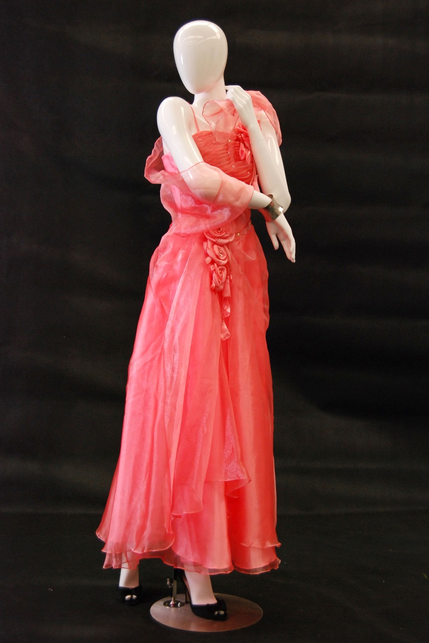 Euroton XM11-B White Abstract Egg Head Mannequin - 189cm Tall, 7-Piece Removable, With Glass Base