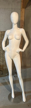 Used Gloss White Abstract Egg Head Female Mannequin MM-A4W1USED01 