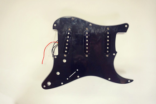 Fender Pickups and Pickguard 2018