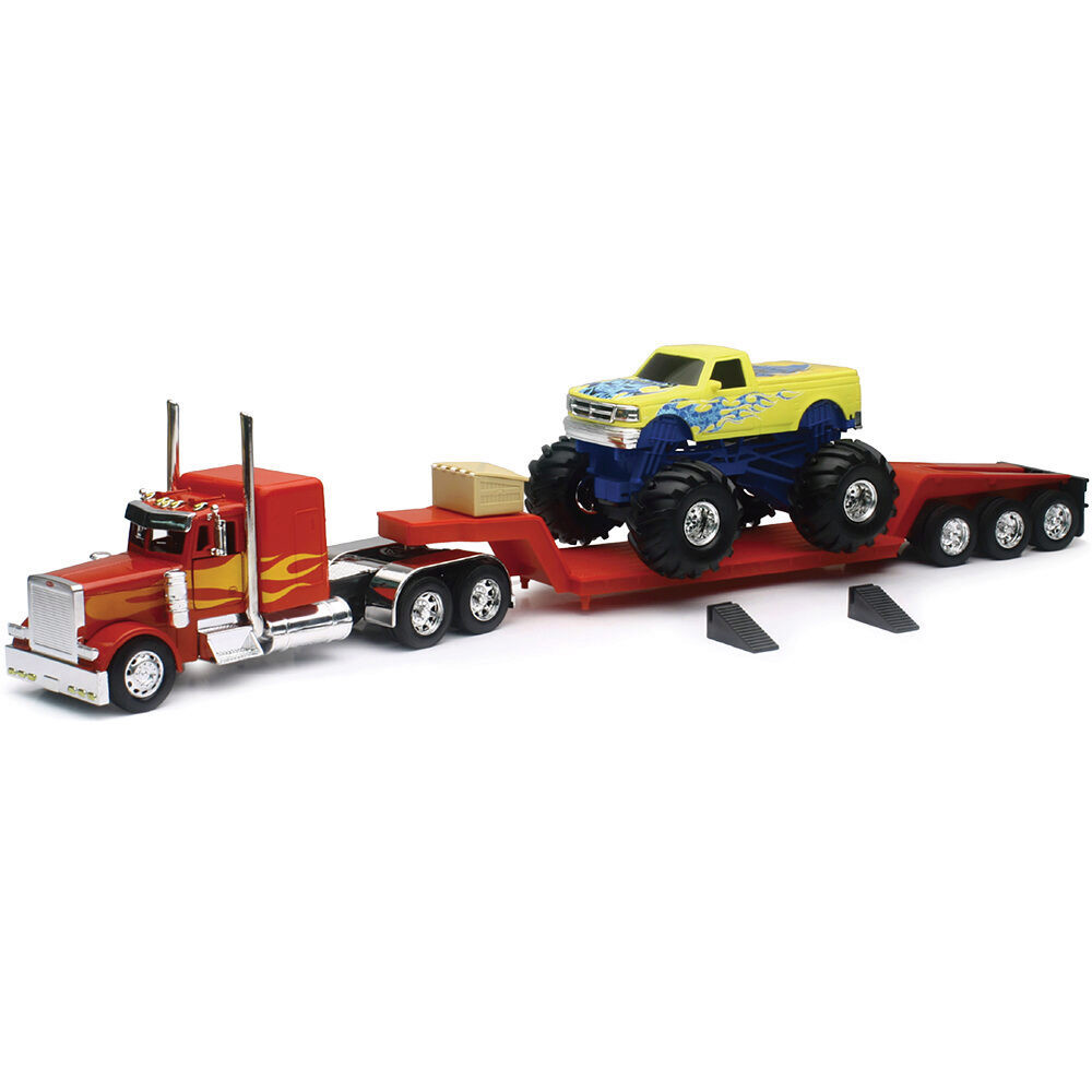 Custom Peterbilt 379 Lowboy W/ Monster Truck 1:32 Scale