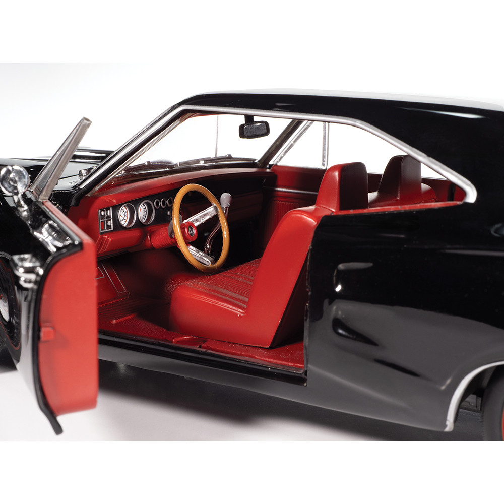 1969 Dodge Coronet Super Bee MCACN - TX9 Black 1:18 Scale