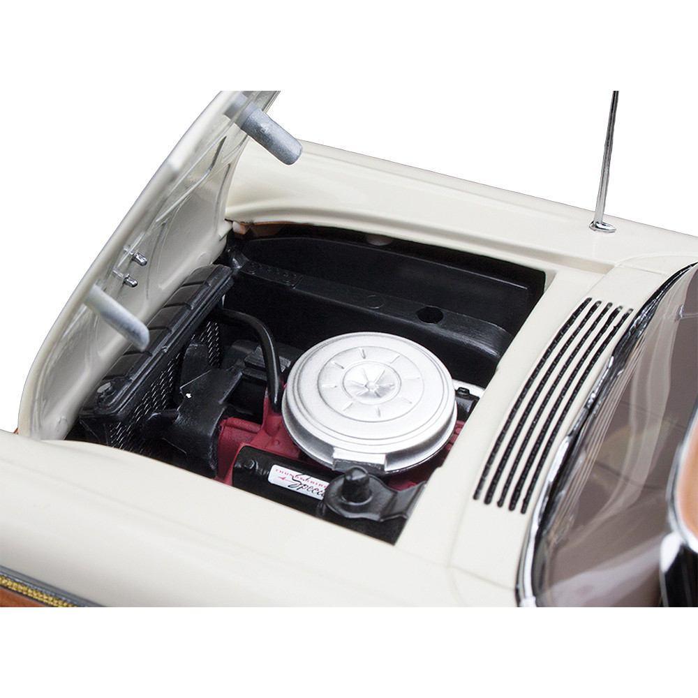 1957 Ford Fairlane 500 Skyliner - Doeskin Tan/Colonial White 1:18