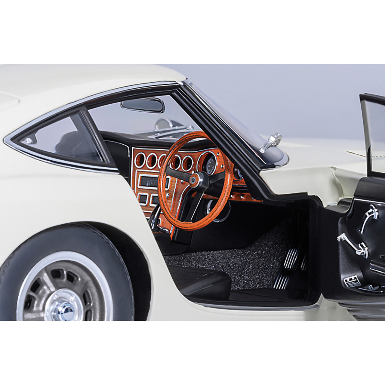 1967 Toyota 2000GT - White 1:18 Scale | Collectable Diecast