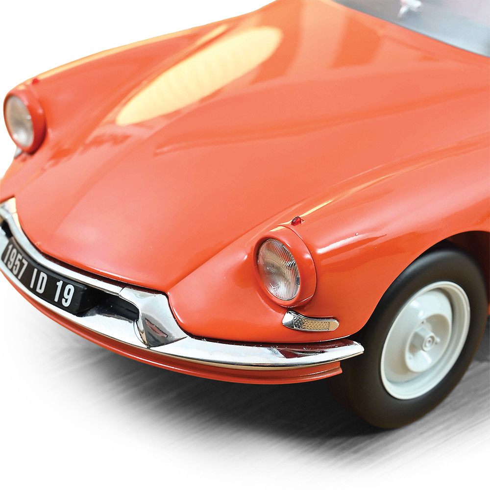 1957 Citroën ID 19 - Orange & Cream 1:12 Scale | Collectable Diecast