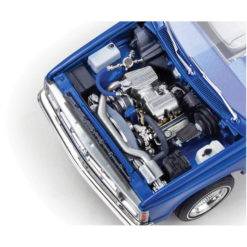 1991 Chevy S-10 Lowrider Special Edition Model Kit 1:25 Scale