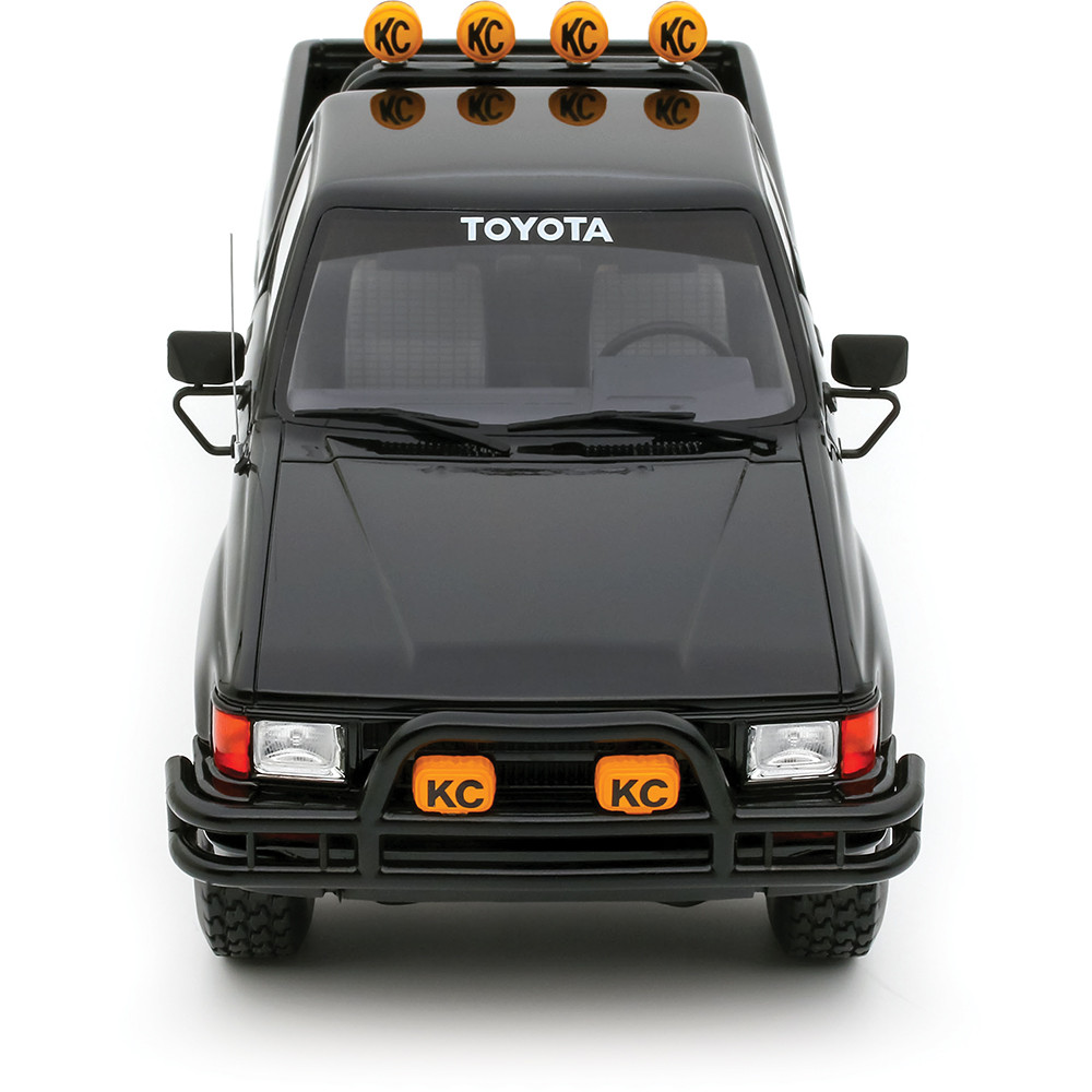 1985 TOYOTA SR5 Pickup - BLACK 1:18 Scale | Collectable Diecast